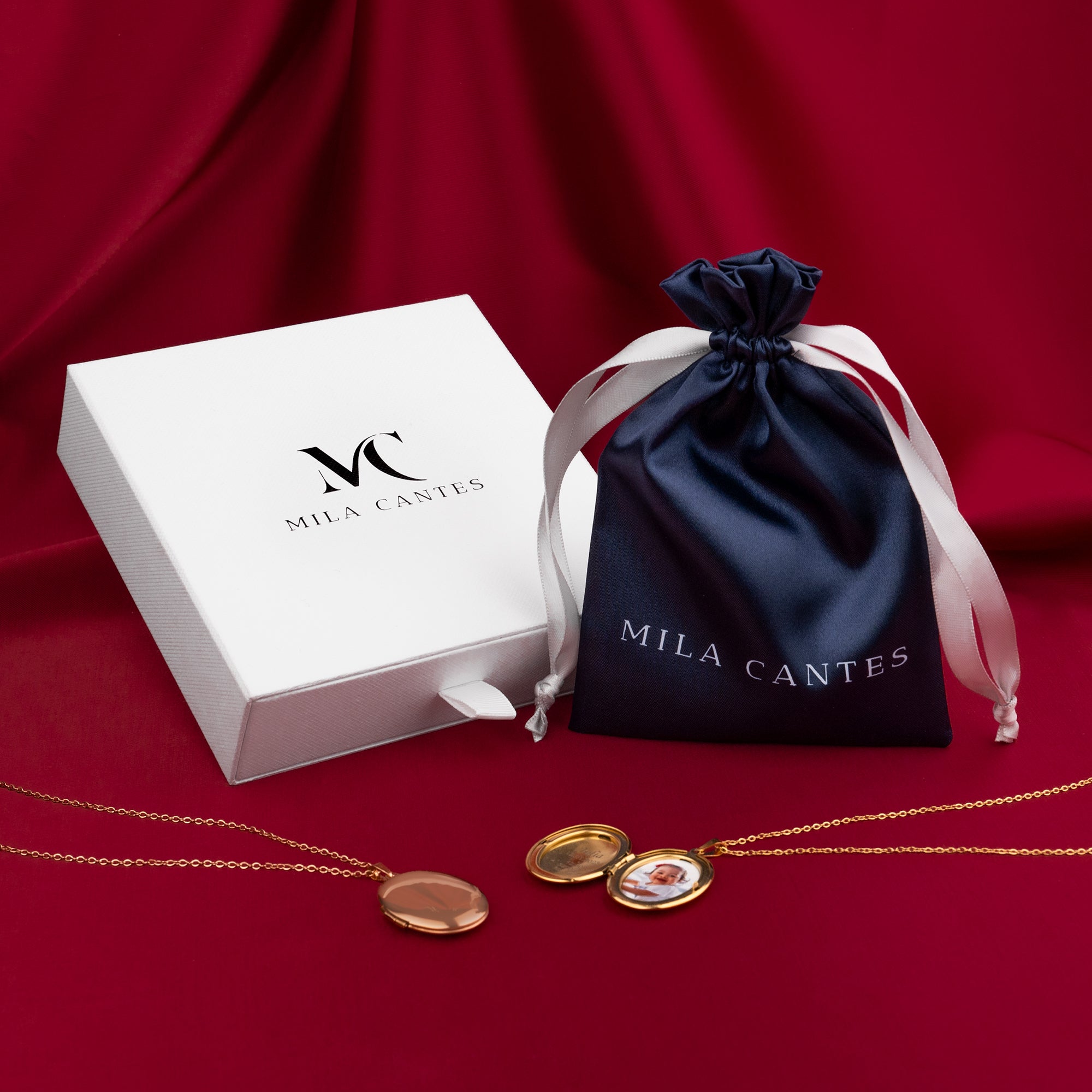 OVAL LOCKET | Love Flowers - MILA CANTES