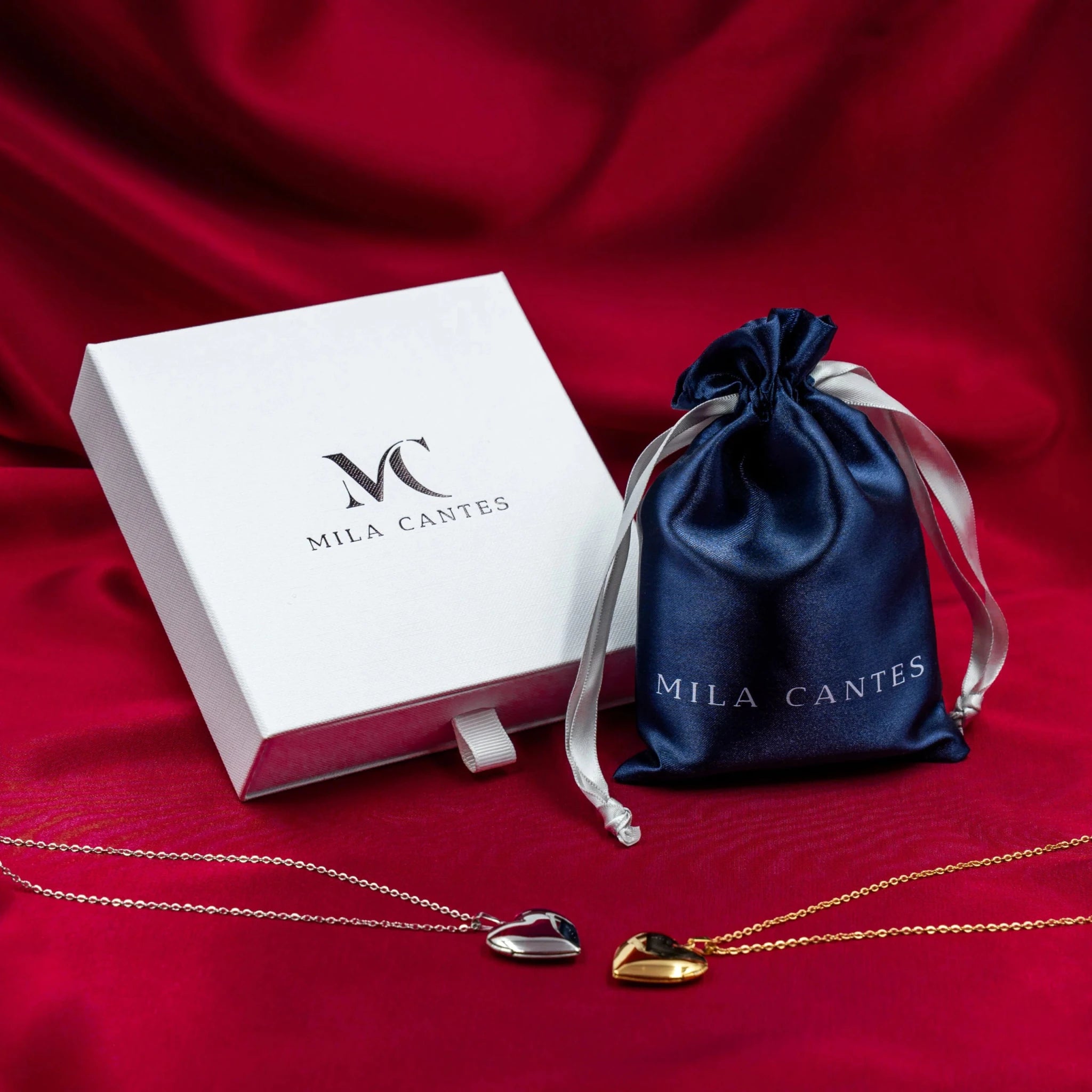 HEART LOCKET | Photo - MILA CANTES